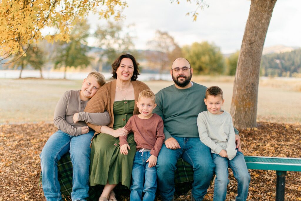 fall family photos in north idaho during october
